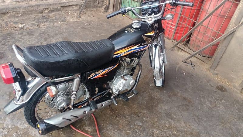 Honda CG 125 model 2018 for urgent sale 1