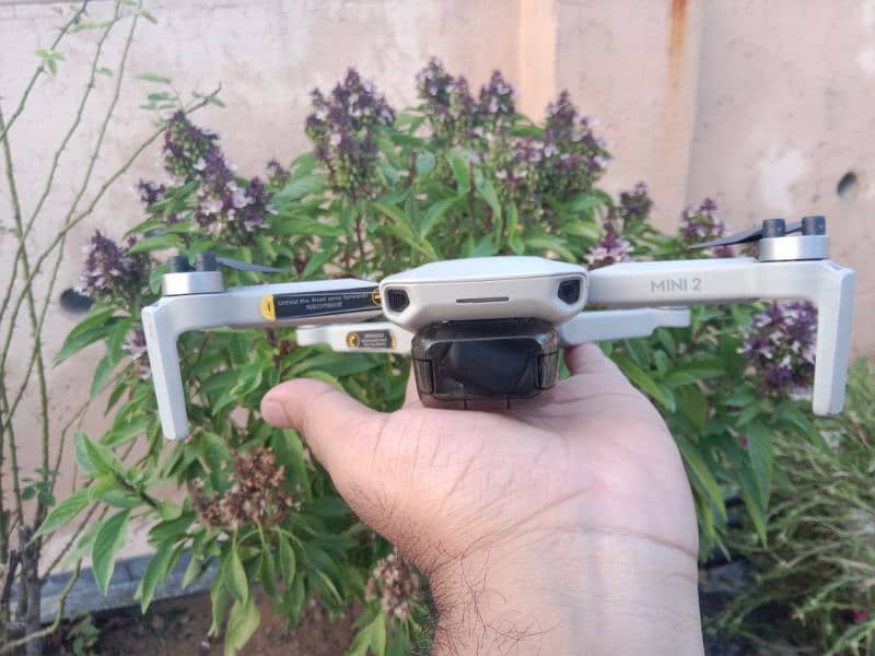 Dji Mini 2 Drone in mint condition 1