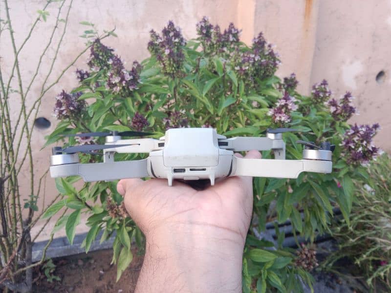 Dji Mini 2 Drone in mint condition 5