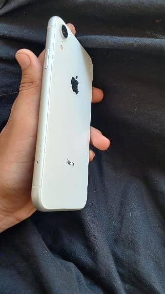 Iphone xr fresh condition 2