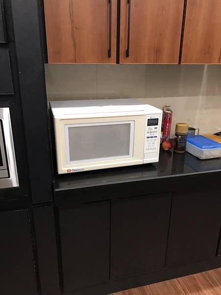 Dawlance Jumbo Full Size Microwave 1