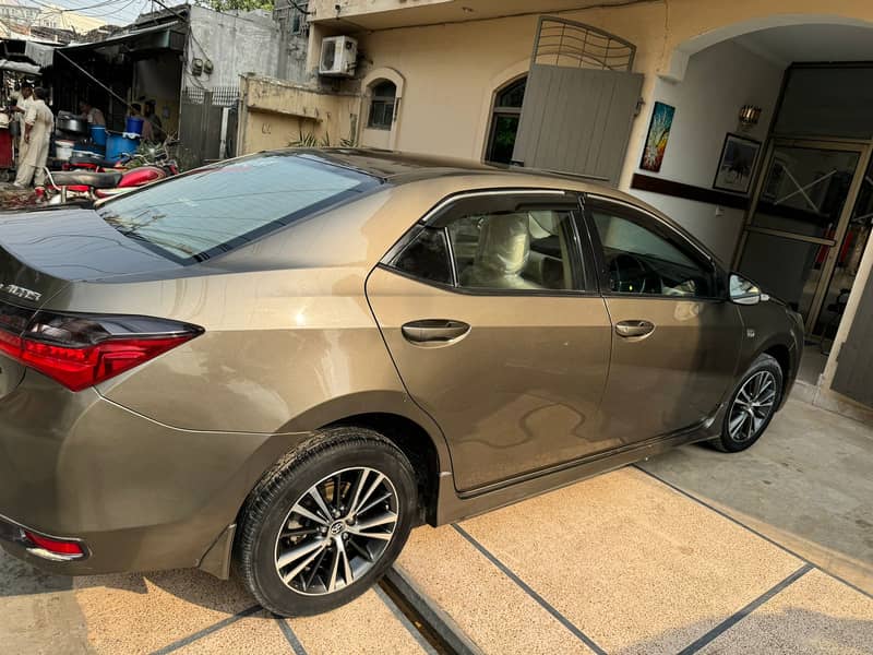 Toyota Corolla Altis 2018 1