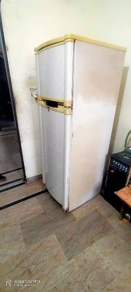 waves fridge good condition for sale 6