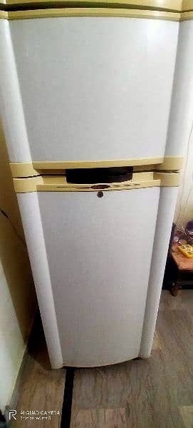 waves fridge good condition for sale 8