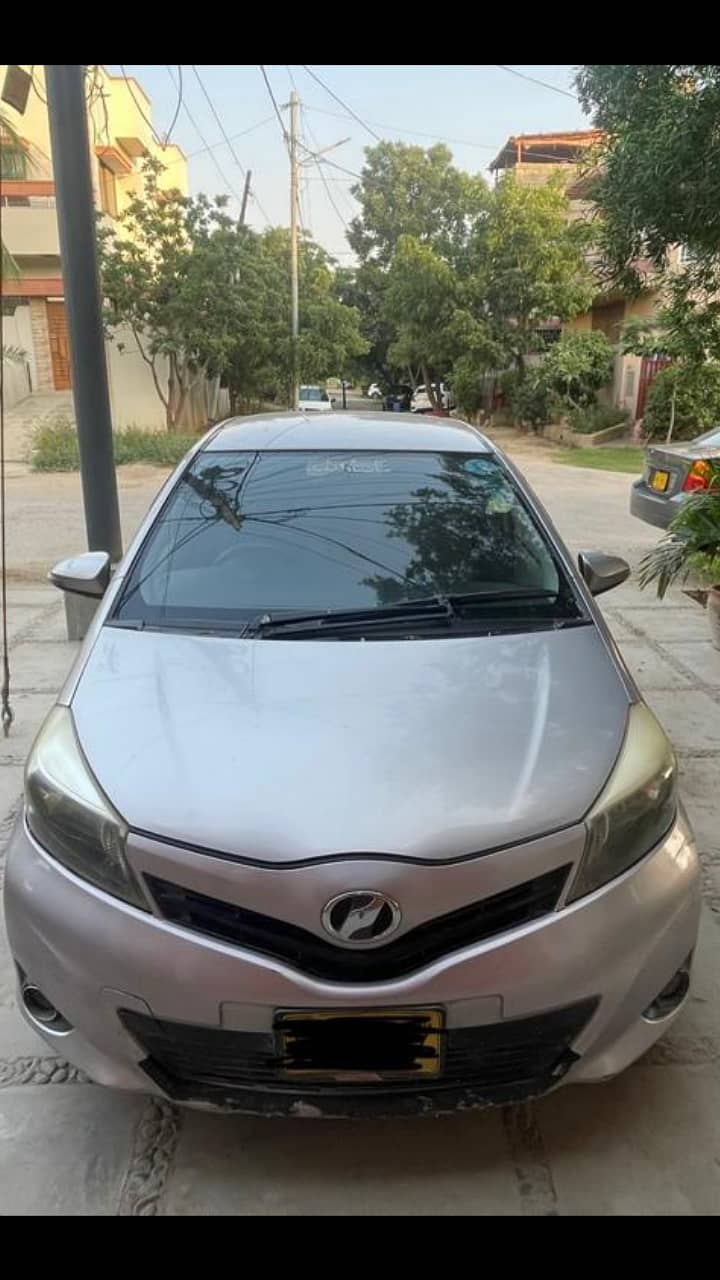 Toyota vitz 2012 1