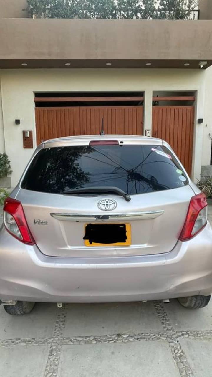 Toyota vitz 2012 3