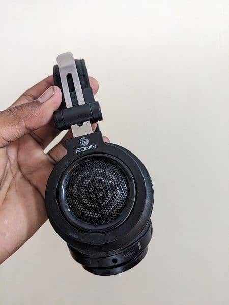 Ronin Bluetooth headphone 0