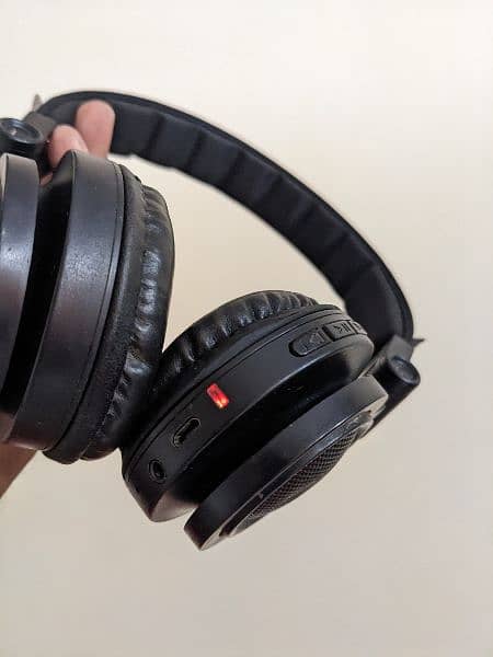 Ronin Bluetooth headphone 1