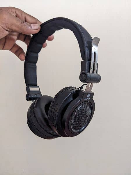 Ronin Bluetooth headphone 2