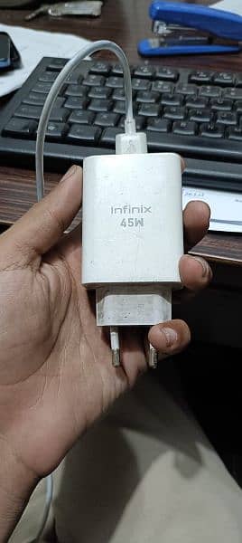 Infinix Zero x pro 8/128 Super Amoled display 6