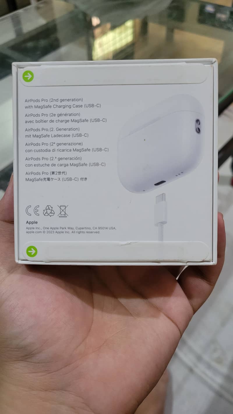 Original Airpods Pro 2nd Generation (USB C) Brand New Seal Pack 4