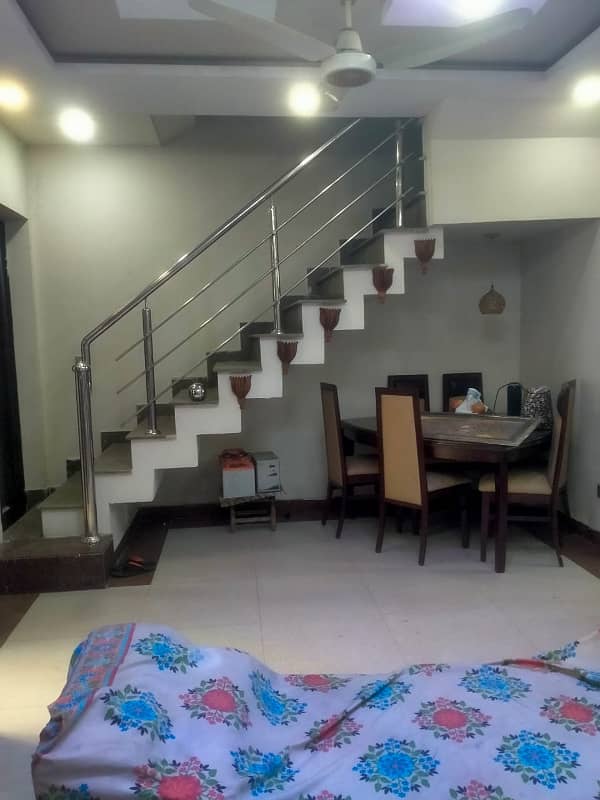 5 MARLA DOUBLE STOREY HOUSE FOR SALE IN DREAM STREET HOUSING SOCIETY NEAR PIA MAIN BOULEVARD AND UMT. ALL FACILITIES AVAILABLE. WALKING DISTANCE FROM UMT AND PIA MAIN BOULEVARD. 2