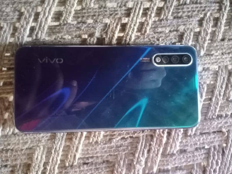 vivo s1  4 128 4