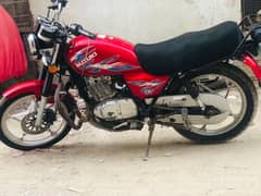 150cc Suzuki genuine condition with genuine side glasses 2022 model