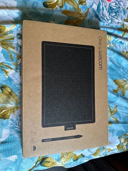 One by Wacom Graphic Tablet. CTL-672/KO-BX 2