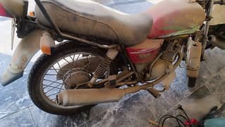 Suzuki GS 150 very less used