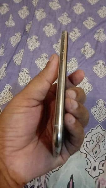 I phone 11 pro 256gb nonpta waterpack 4