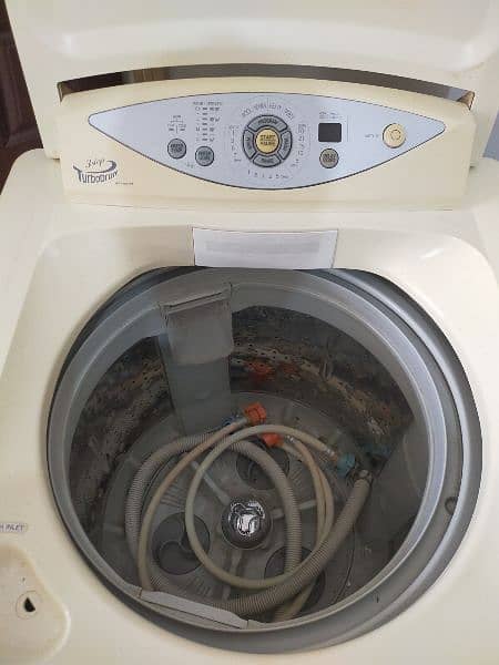 LG Turbo-drum washing machine 1