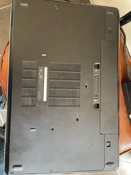 Dell Latitude E6540 2