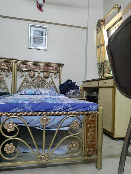 6 FT BY 3 FT BED WITH MATTRESS FOR SALE 3