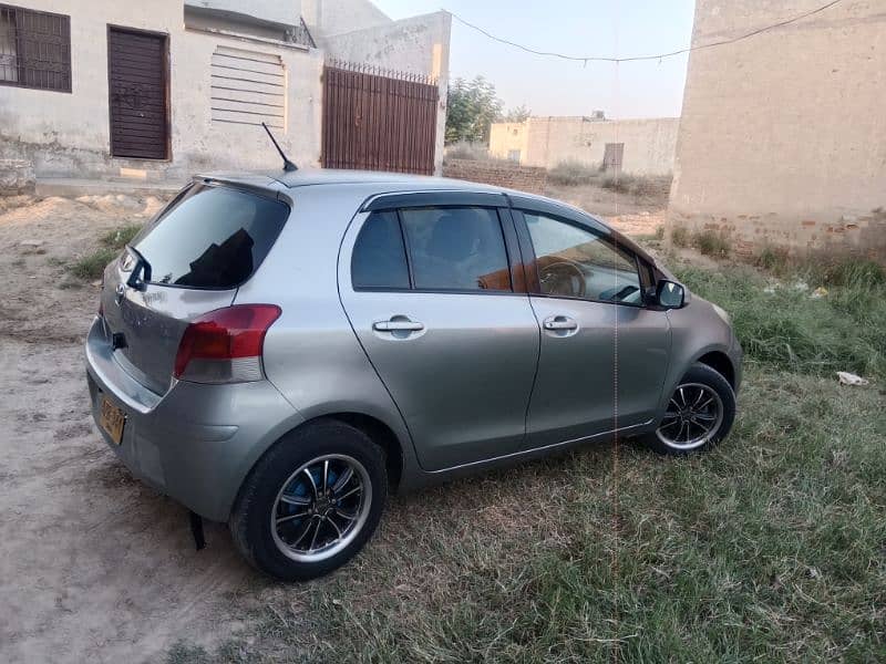 Toyota Vitz 2008/2013 9