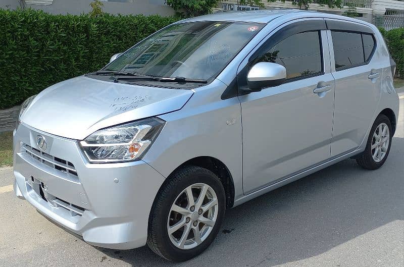 Daihatsu Mira 2021 3