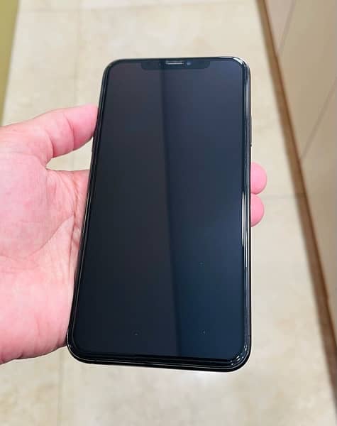 iPhone 11Pro Max 256GB Space Gray PTA Approved 1