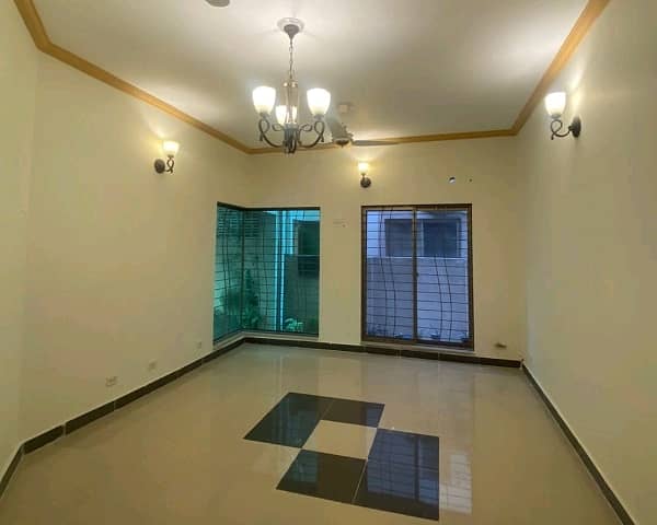 10 Marla House Is Available In Askari 11 0