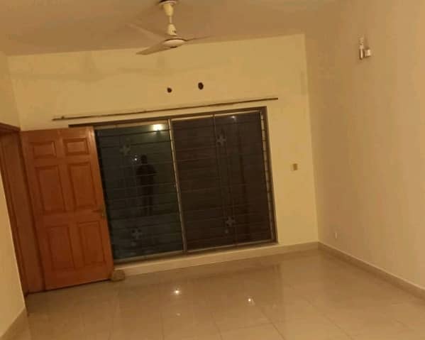 10 Marla House Is Available In Askari 11 1