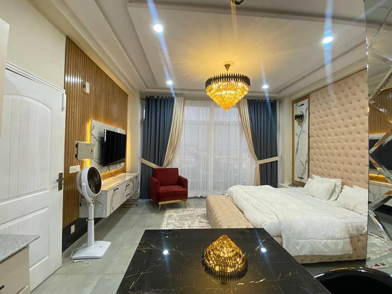 1bedroom lavish penthouse available on rent for perday and weekly basis 1