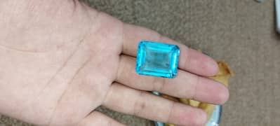 Beautiful Blue Topaz 60 ct