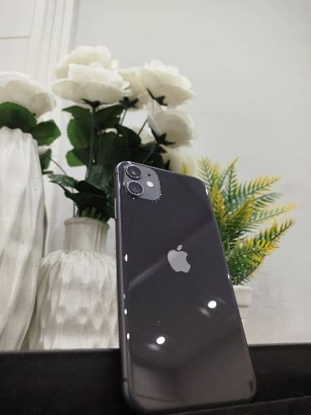 iPhone 11 | Black | 128GB | Non-PTA 1