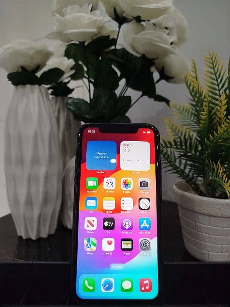 iPhone 11 | Black | 128GB | Non-PTA 2