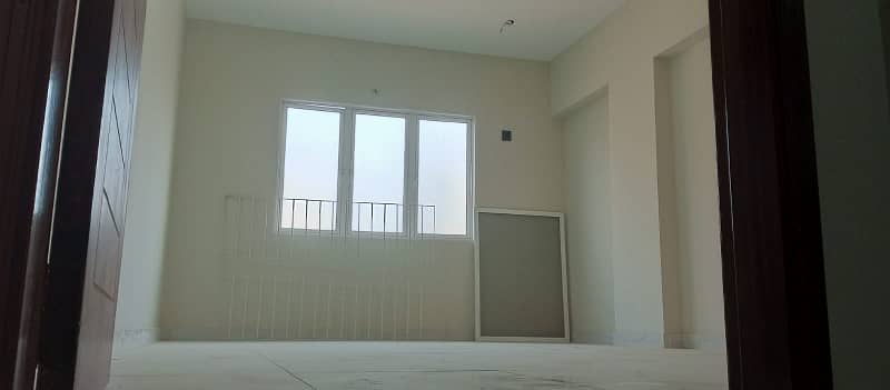 Flat for rent brand new 3 bed drawin tv lounge flat attach 3 bath 1600 sq. Ft 7