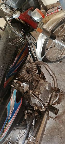 Honda 125 model 2003 Lahore rigister genuine bike 4