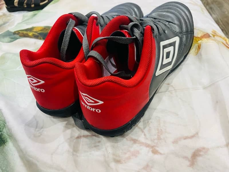 new umbro football shoes UK 9 2