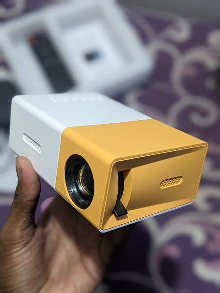 led projector 3