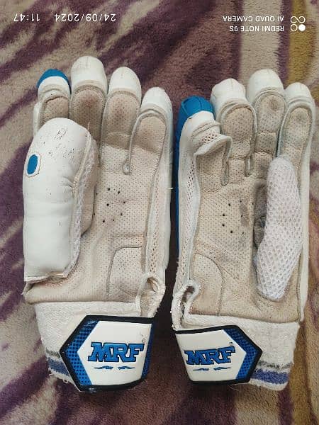 MRF Gloves For Sale 1