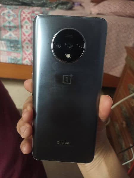 OnePlus 7T 1