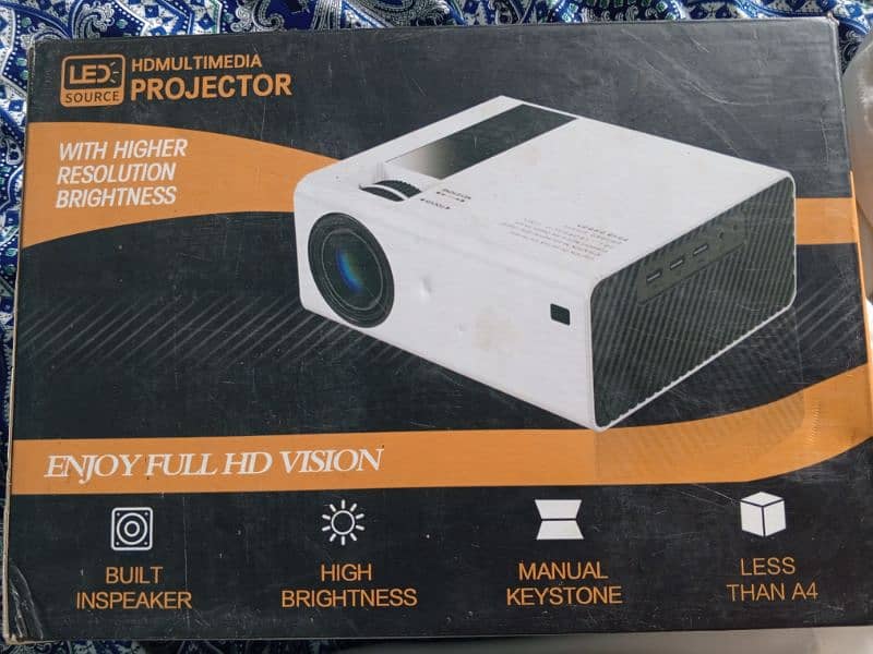 projector with 10/10 condition. 6