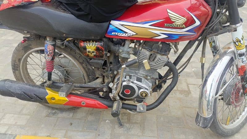 Honda cg 125 in good condition with back new tyre 6