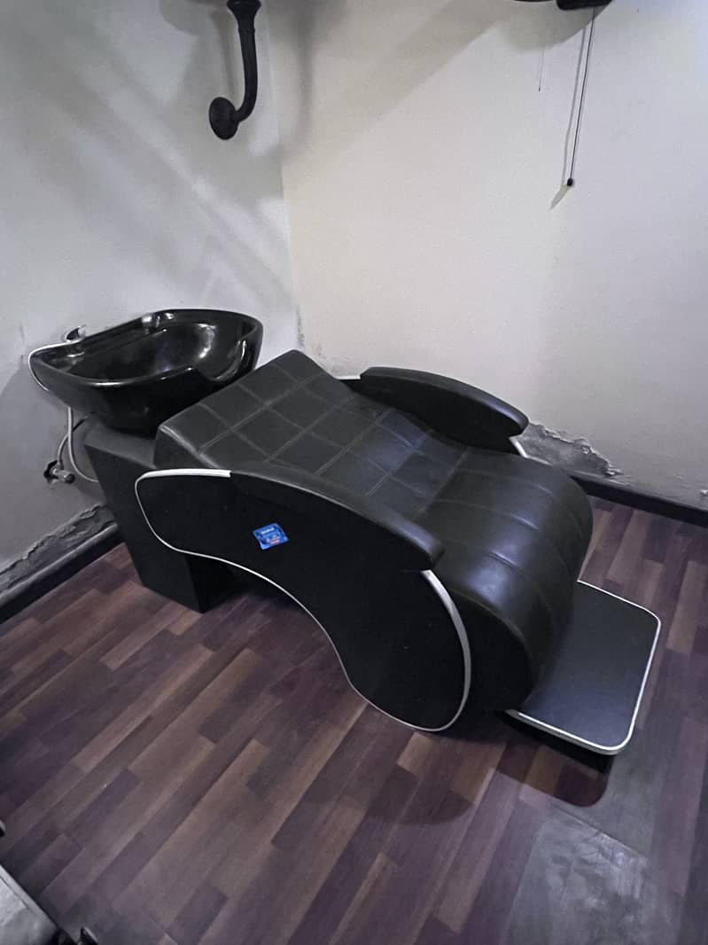 Hair Washing unit Salon 1