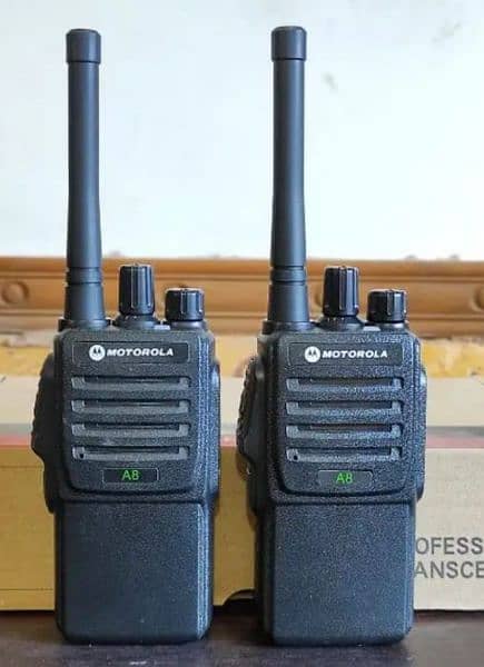 walkie talkies 0