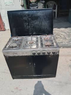 good condition gas oven