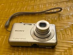 Antique/Vintage Camera Sony Cybershot in pefect condition