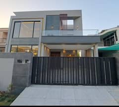 10 MARLA MODERN ELEVATION DESIGN HOUSE AVAILABLE FOR RENT IN DHA PHASE 2 BLOCK -V LAHORE.