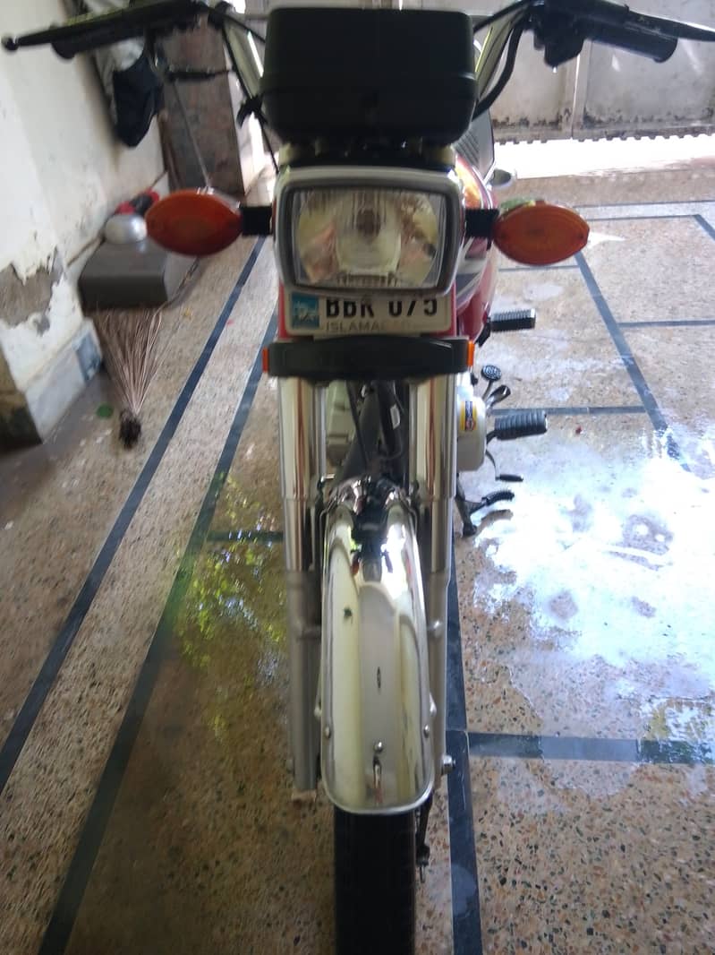 Honda CG 125 ISLAMABAD NUM (MODEL2020) 25000km DRIVEN CALL-03127566633 3