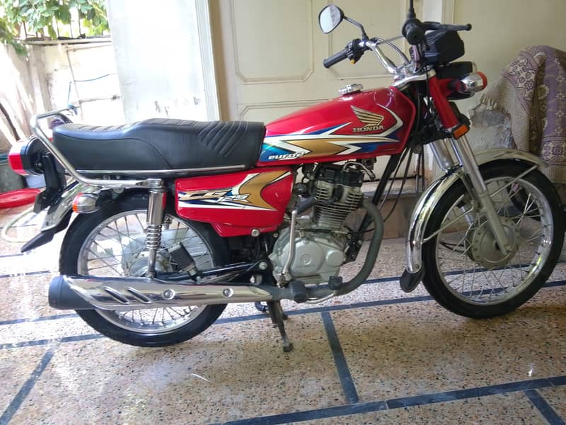 Honda CG 125 ISLAMABAD NUM (MODEL2020) 25000km DRIVEN CALL-03127566633 4