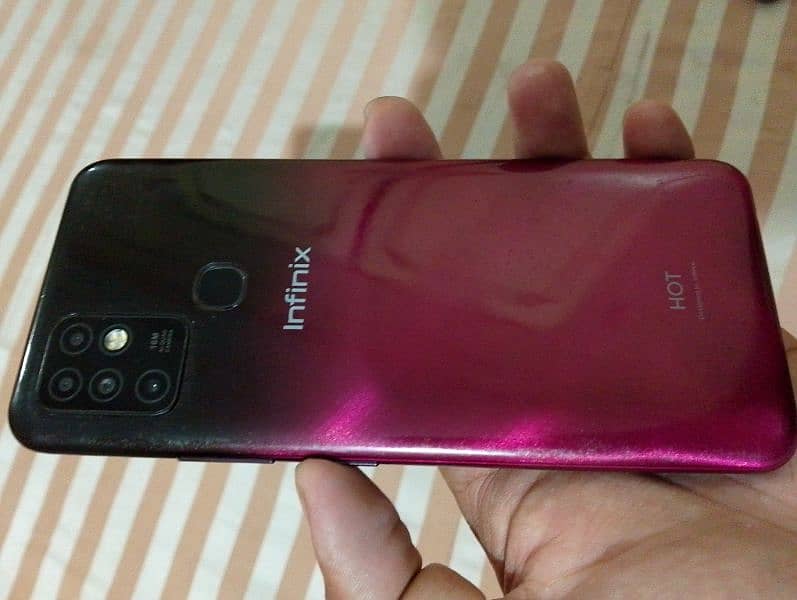 Infinix Hot 10.10/10 condition serious buyer contact me. 5