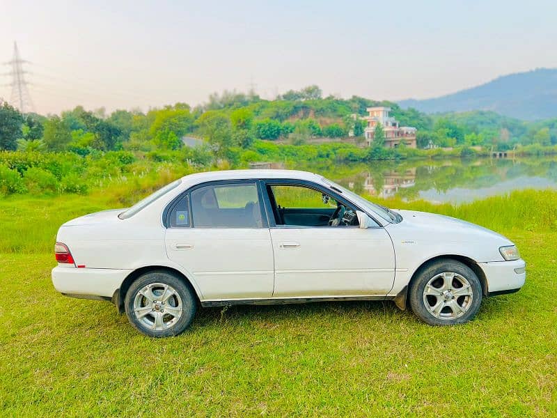 Toyota Corolla 2.0 D 2001 8